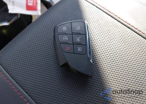 2025 Chevrolet Suburban 4Wd Rst from USA, damaged, VIN 1GNS6ERD3SR221494